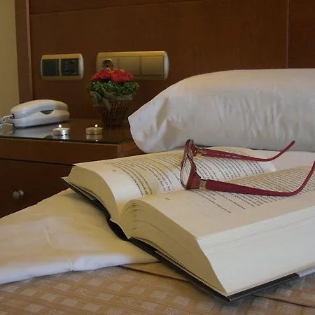 Hotel Saylu Granada